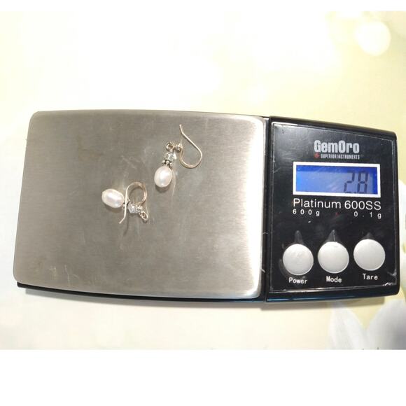 Sosie Designs Sterling Silver 925 Dangle Drop Earrings Fresh Water Pearl Hook - Picture 10 of 10